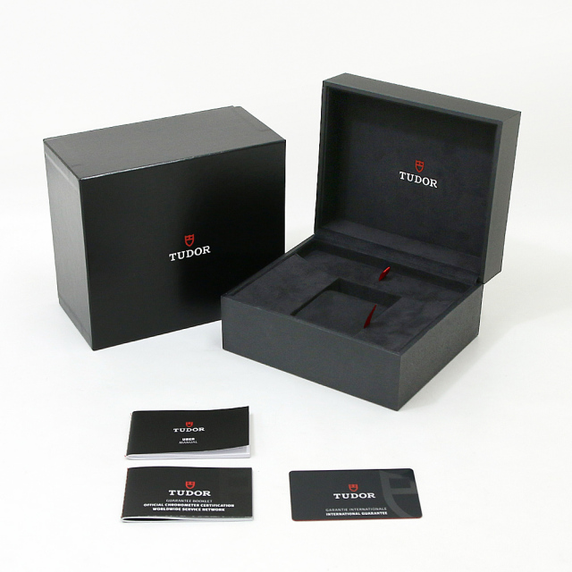 チューダー ブラックベイ 79010SG メンズ 中古