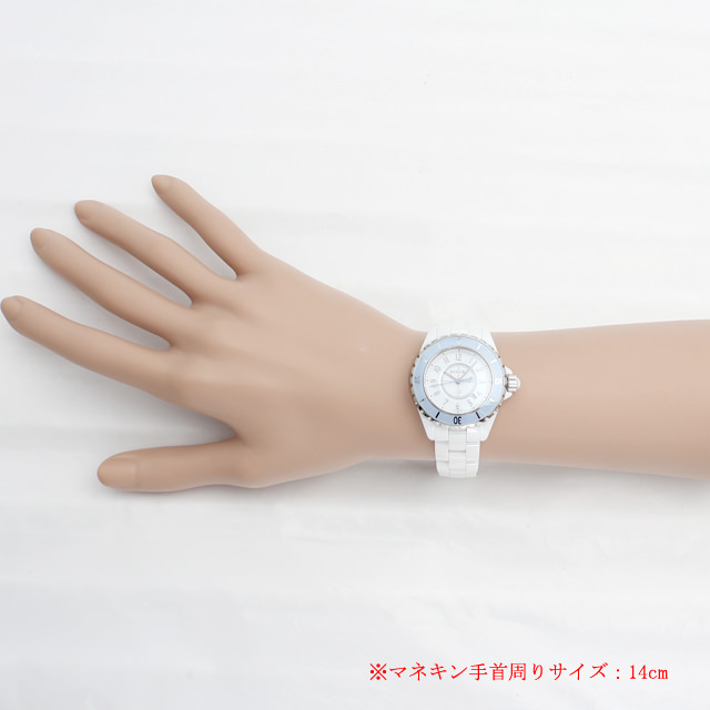 H4340 シャネル(CHANEL) J12 33 ソフトブルー 世界限定1200本 新品  