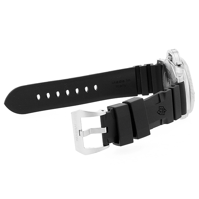 ルミノール サブマーシブル クアランタクアトロ PAM01229 