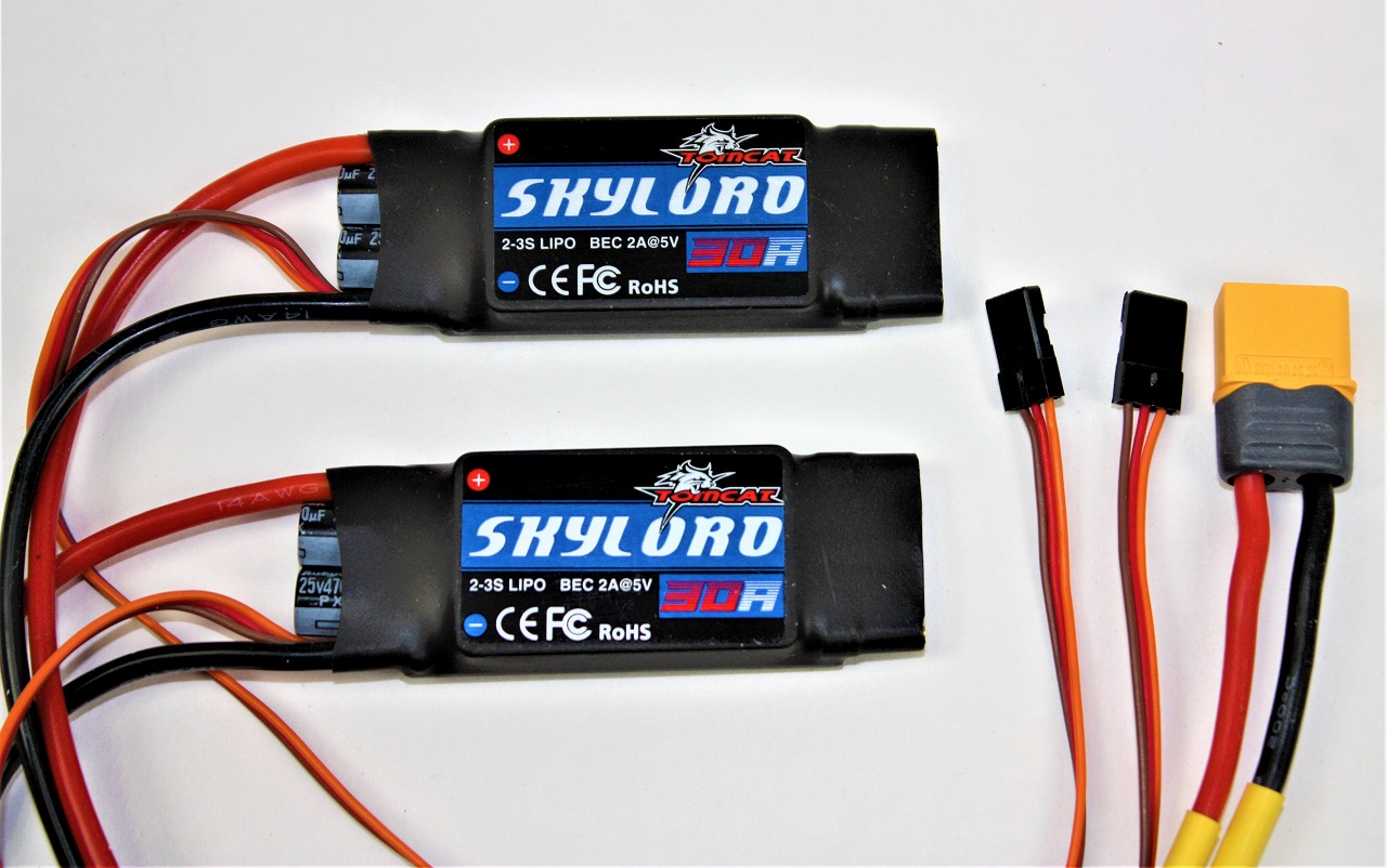 Tomcat Skylord 30A ESC with 2A@5V BEC 双発機用