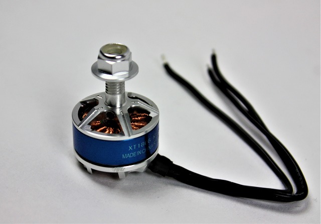 ＸＴ１８０６-２５００ＫＶ(ＥＴ　MAXアップグレード用ブラシレスモーター)シルバーナット：回転方向ＣＣＷ