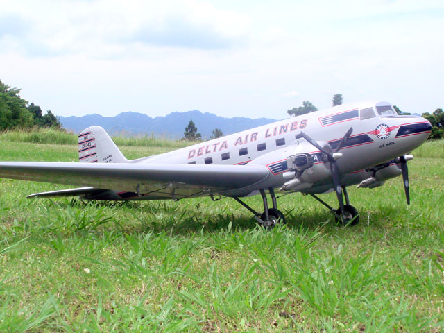 DC-3【コンポジット機】 こだわりのRC&ツール“マトリクス”