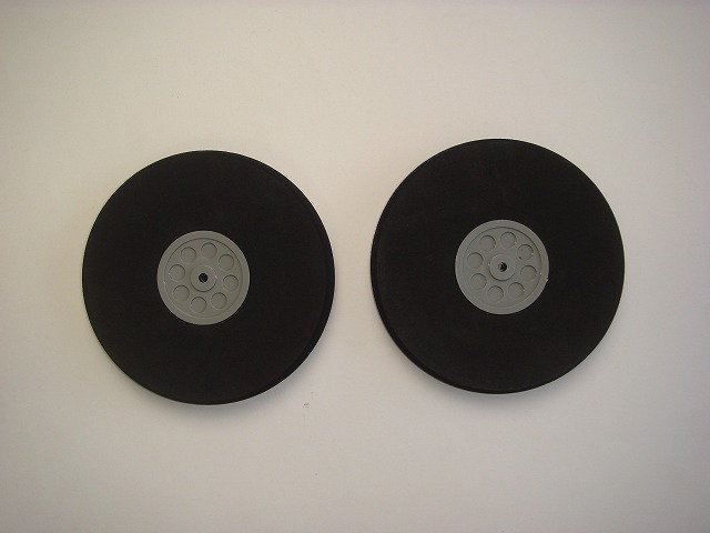 軽量プラスティックホイールタイヤ１４１ｍｍ(２個）