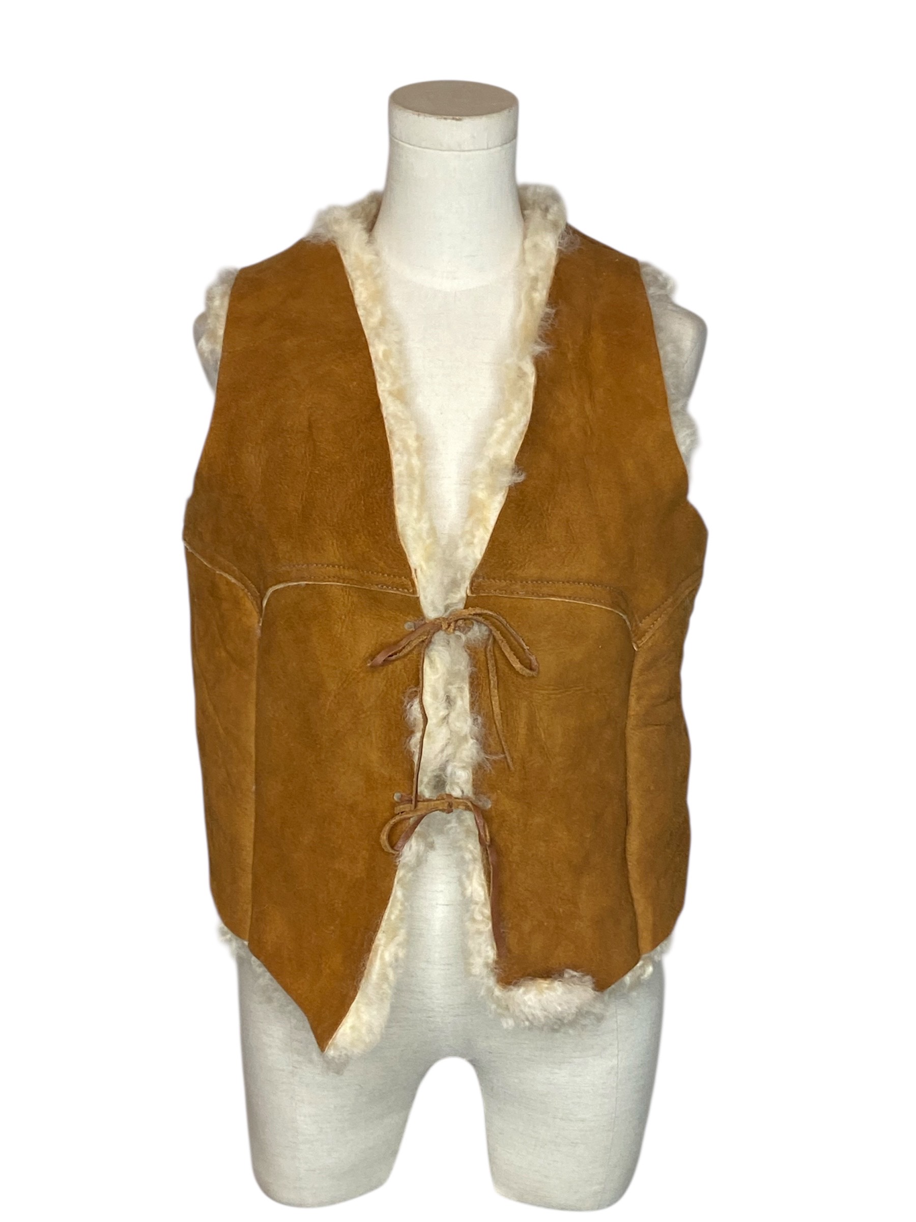 ≪New Arrival≫rdv o globe selection LEVIS RED MUTON GILET [49-003-043]