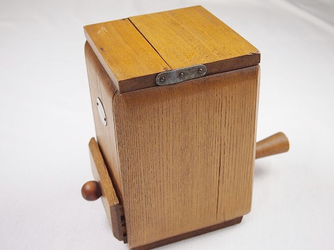 LE BRESILIEN MOUD FIN Coffee mill