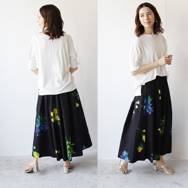 marimekko フラワーパターン フレアスカート フラワーパターン・タックフレアスカート/40代50代からの