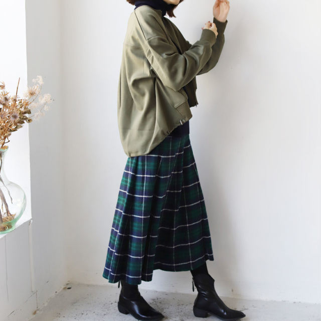 【10%off】新品未使用IENAミディアム丈ブロックチェックフレアSKネイビー ジュリアブティック JULIA BOUTIQUE ショート丈・ブロック