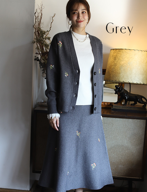 フラワー刺繍ウォッシャブルニットカーディガン(52239L)