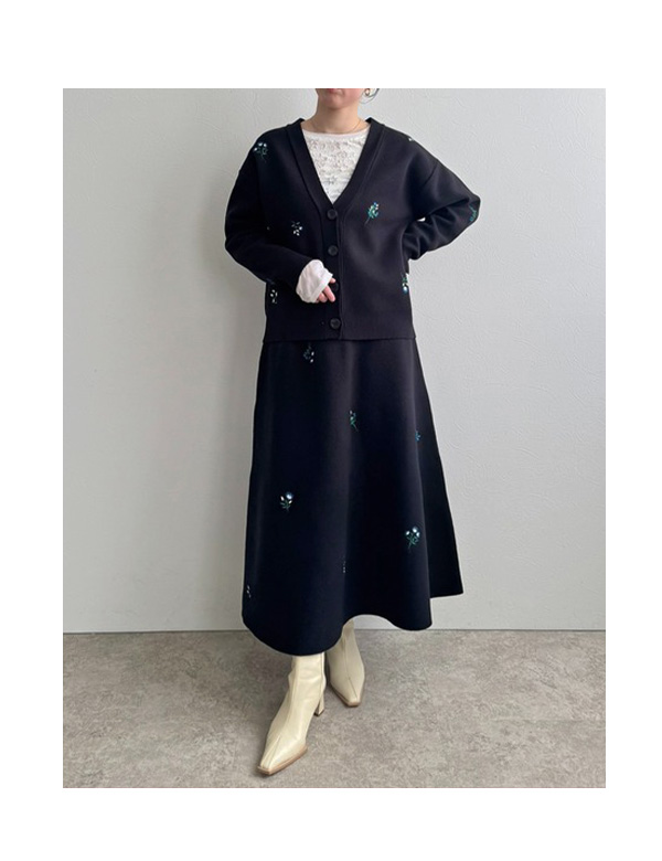 【新品タグ付】ラインヴァンド　フラワーニットカーディガン　黒　フリー　オシャレ LEINWANDE（ラインヴァンド）の古着・中古通販 | 【公式】RAGTAG