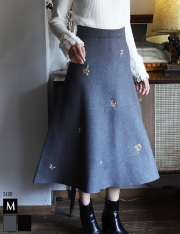 フラワー刺繍ウォッシャブルニットフレアスカート(52240L)