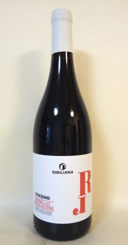 ロチェーノ・ネレッロ・マスカレーゼ 【2023】 カンティーネ・エウロパ