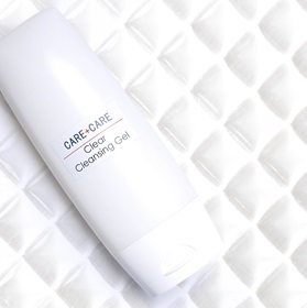 クリアクレンジングジェル　クレンジング