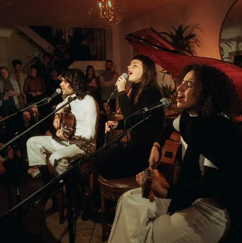 Ze Ibarra featuring Dora Morelenbaum & Julia Mestre / Live at Glasshaus