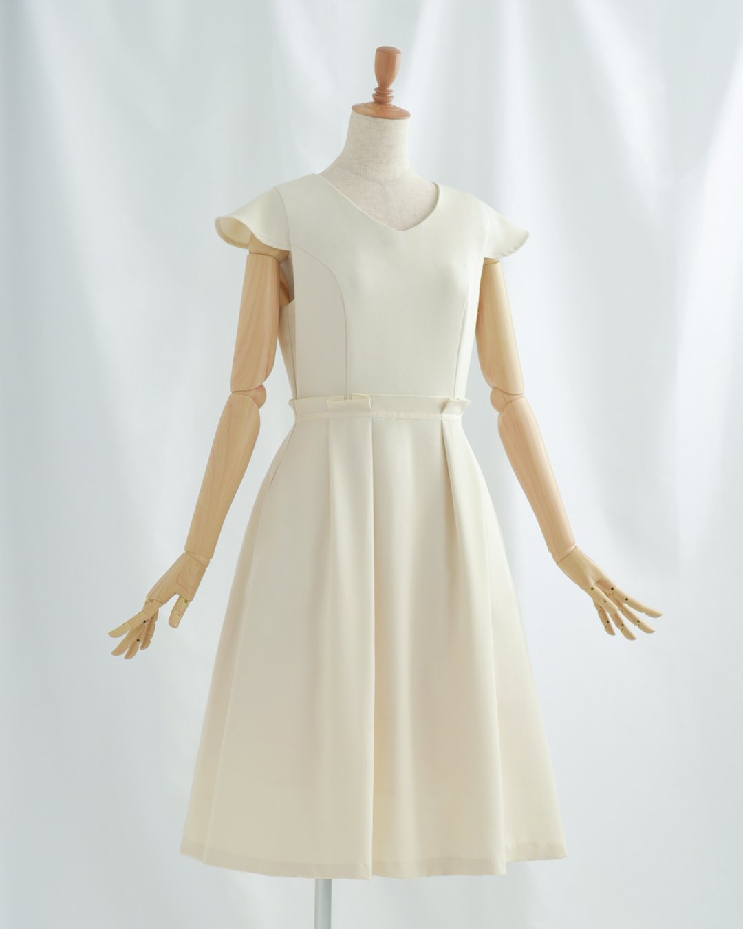 タック ワンピース エタニティ】お色展開：ベージュ,ブルー ／ サイズ