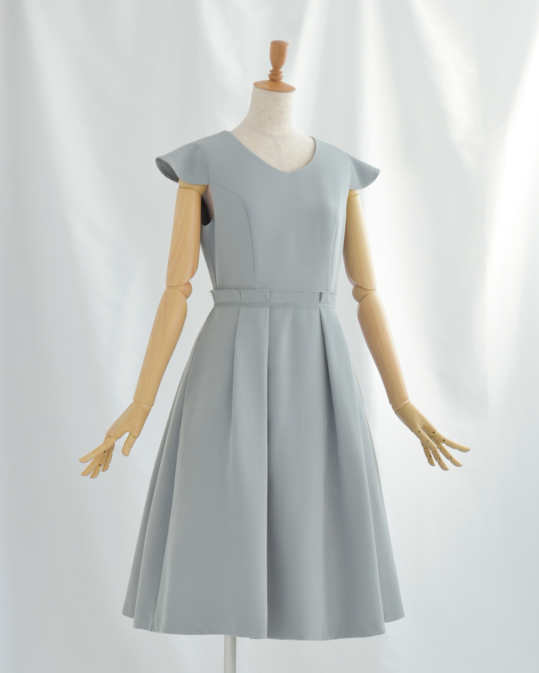 タック ワンピース エタニティ】お色展開：ベージュ,ブルー ／ サイズ