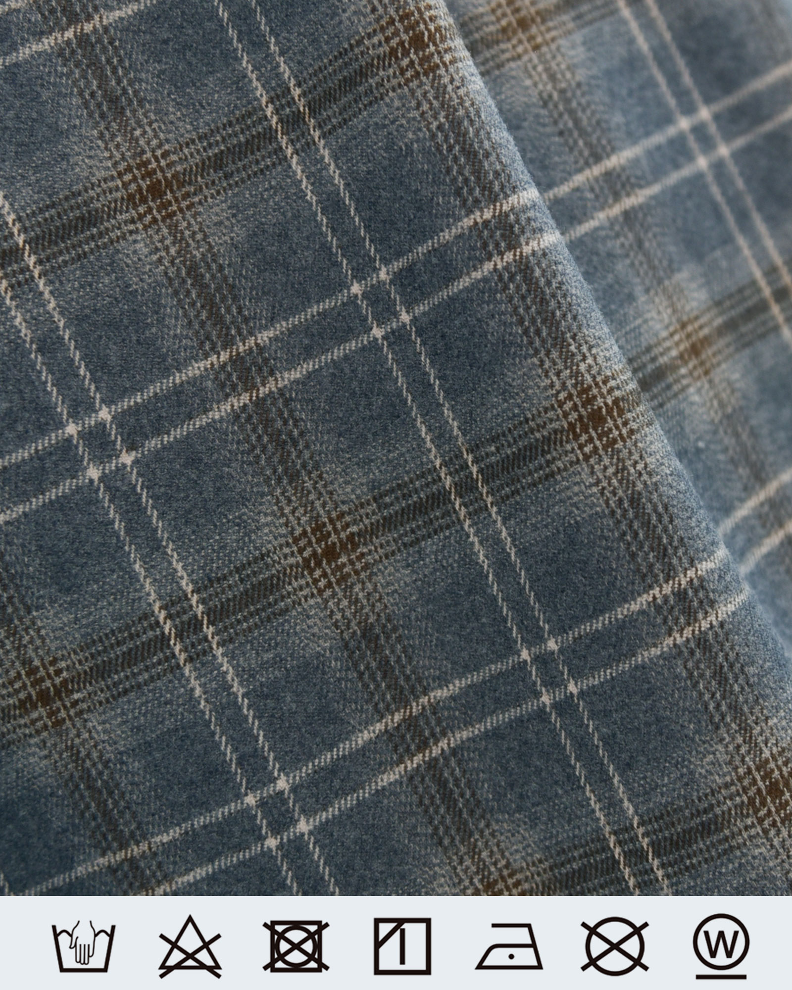 しっとりと艶めく上質チェック素材のOnepiece Clara