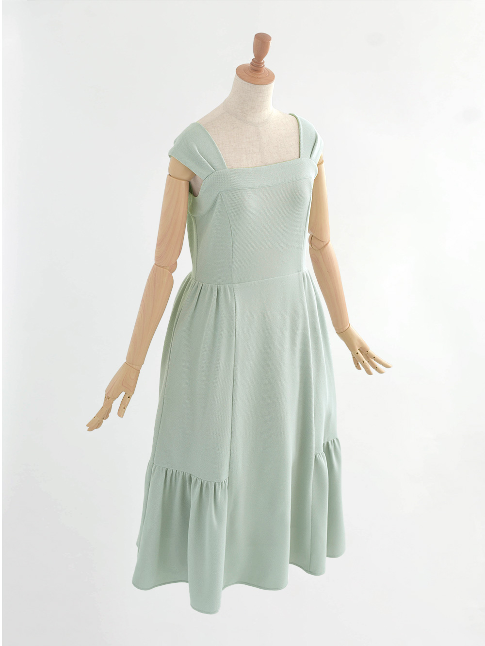 【最終値下げ】ゴールドウィン レーシング　ワンピース　サイズ2 ワンピース ヴァカンス】17-a23 お色展開：ブラック,ブルー ／ サイズ