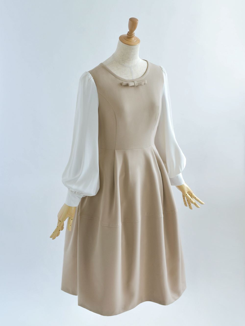 スペシャリテ【ワンピース アニー】37-a22 お色展開：ブラック