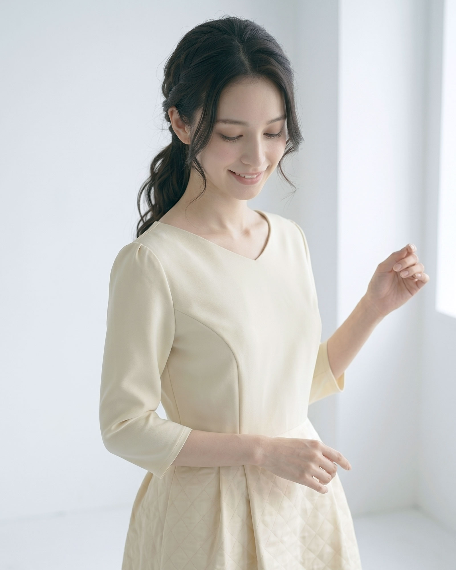 上品×暖かさを両立した美しいシルエットのワンピース｜レジーナ【神戸ワンピース専門店】