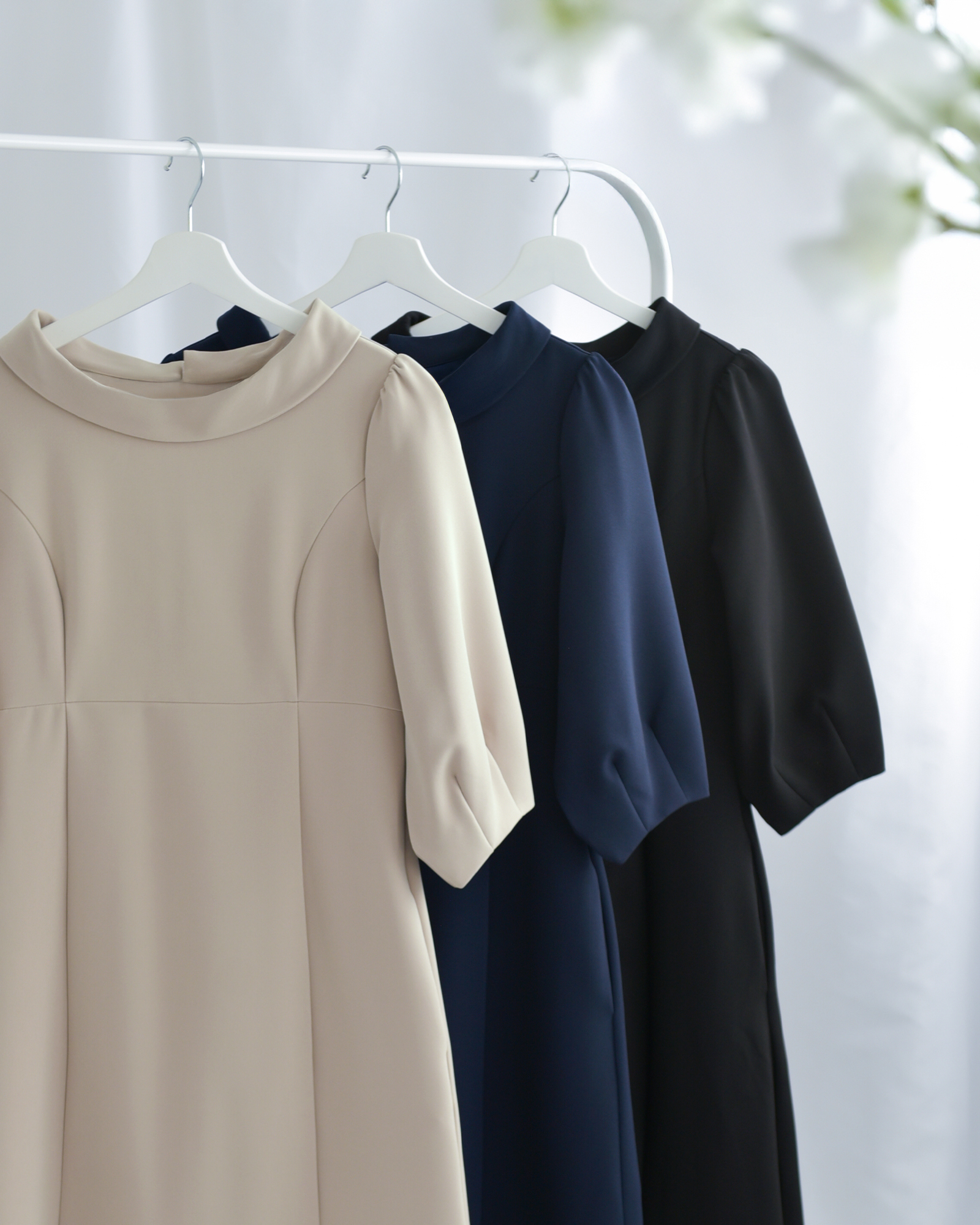 着回ししやすい3色展開のきれいめワンピース｜レジーナ【神戸ワンピース専門店】