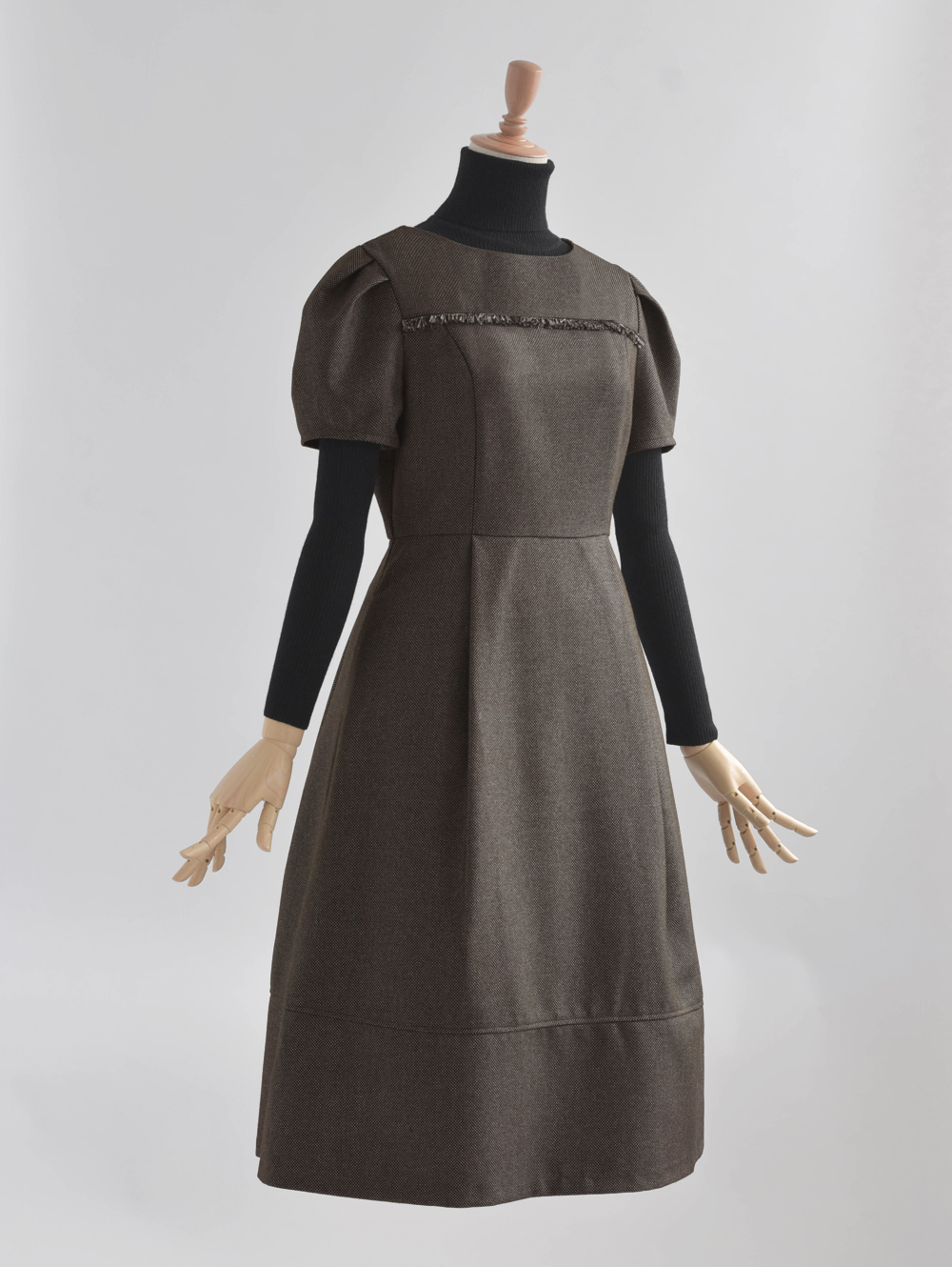 ワンピース ル・シェノン】65-a22 お色展開：ネイビー,ブラウン