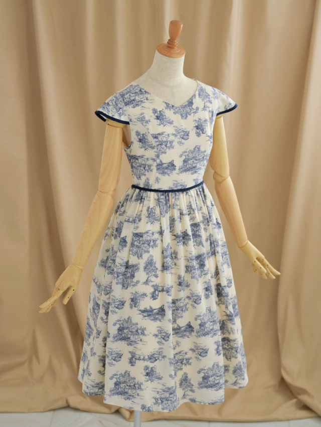 レジーナ【神戸ワンピース専門店】きれいめワンピース,普段着からフォーマルまで対応する上品ワンピース