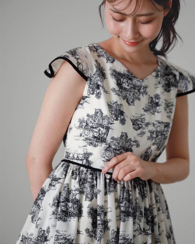 レジーナ【神戸ワンピース専門店】きれいめワンピース,普段着からフォーマルまで対応する上品ワンピース