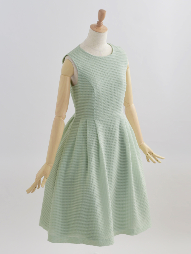 レジーナ【神戸ワンピース専門店】きれいめワンピース,普段着からフォーマルまで対応する上品ワンピース