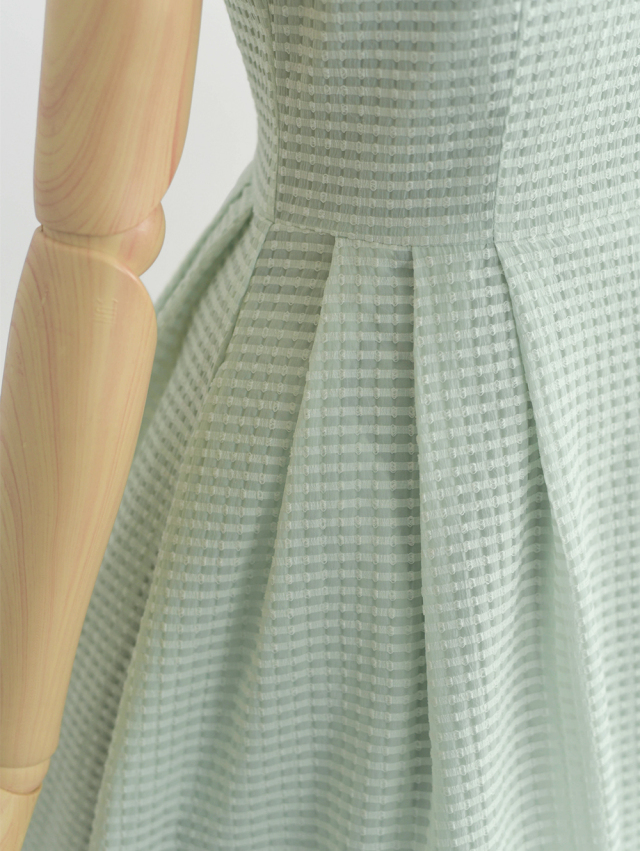 レジーナ【神戸ワンピース専門店】きれいめワンピース,普段着からフォーマルまで対応する上品ワンピース