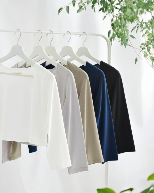 豊富なカラーバリエーションで選べるレディースカーディガン、レジーナ【神戸ワンピース専門店】