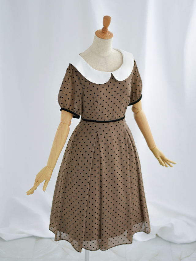 レジーナ【神戸ワンピース専門店】きれいめワンピース,普段着からフォーマルまで対応する上品ワンピース