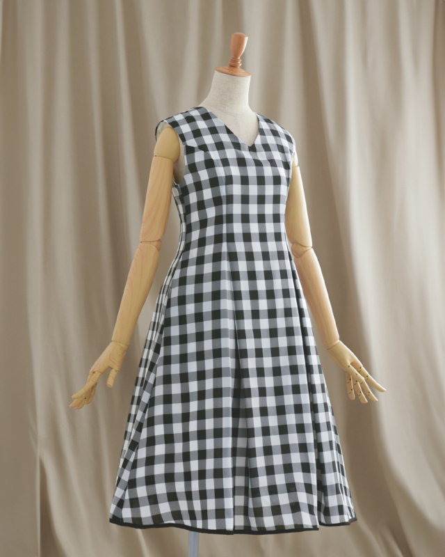 レジーナ【神戸ワンピース専門店】きれいめワンピース,普段着からフォーマルまで対応する上品ワンピース