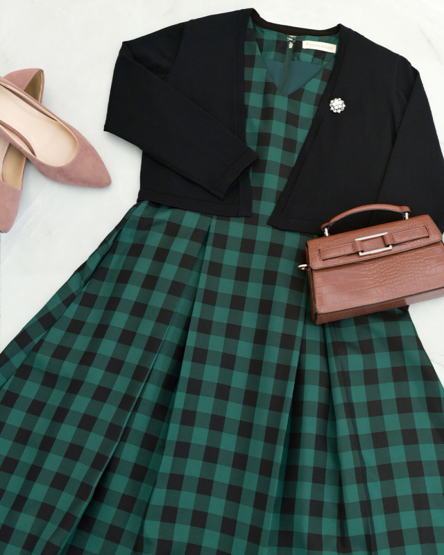 レジーナ【神戸ワンピース専門店】きれいめワンピース,普段着からフォーマルまで対応する上品ワンピース