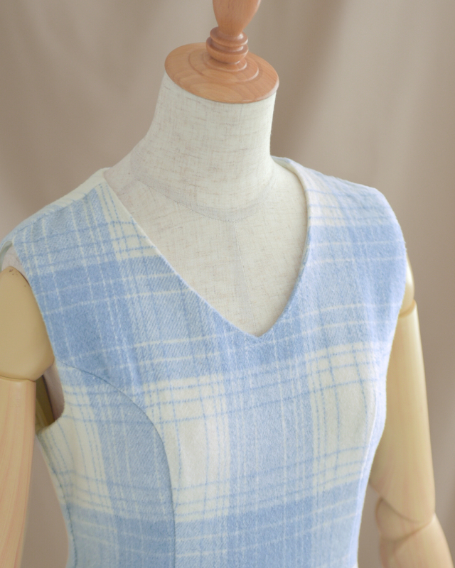 レジーナ【神戸ワンピース専門店】きれいめワンピース,普段着からフォーマルまで対応する上品ワンピース