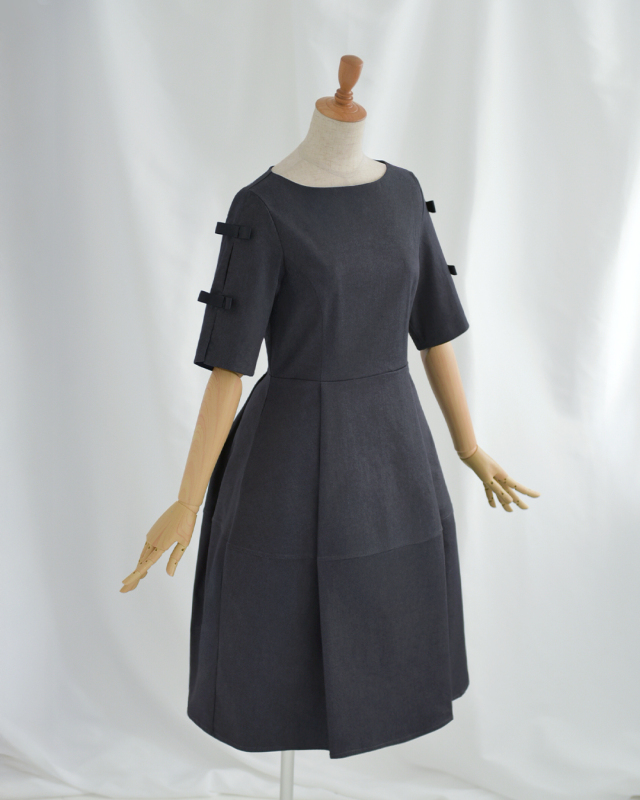 レジーナ【神戸ワンピース専門店】きれいめワンピース,普段着からフォーマルまで対応する上品ワンピース