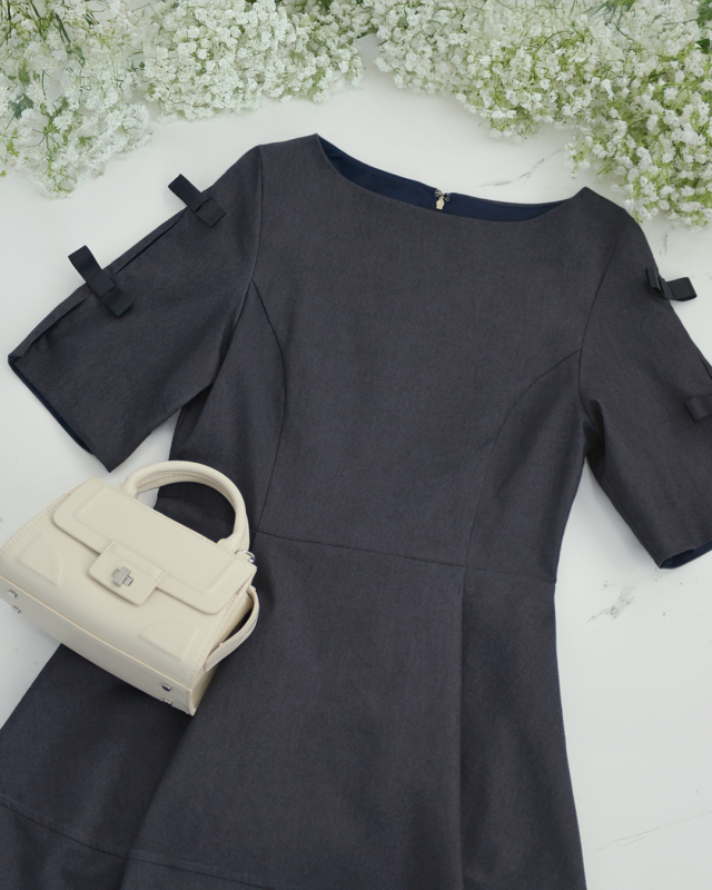 レジーナ【神戸ワンピース専門店】きれいめワンピース,普段着からフォーマルまで対応する上品ワンピース