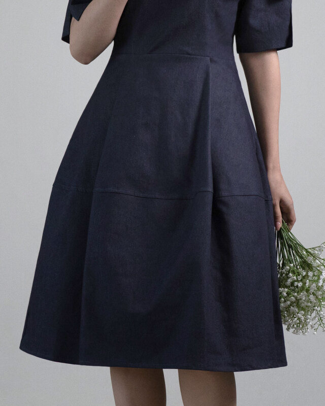 レジーナ【神戸ワンピース専門店】きれいめワンピース,普段着からフォーマルまで対応する上品ワンピース