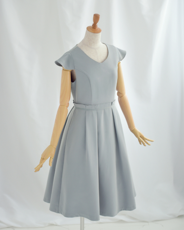 タック ワンピース エタニティ】お色展開：ベージュ,ブルー ／ サイズ