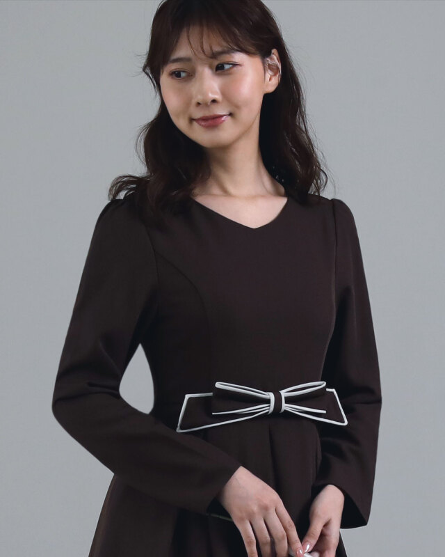 レジーナ【神戸ワンピース専門店】きれいめワンピース,普段着からフォーマルまで対応する上品ワンピース