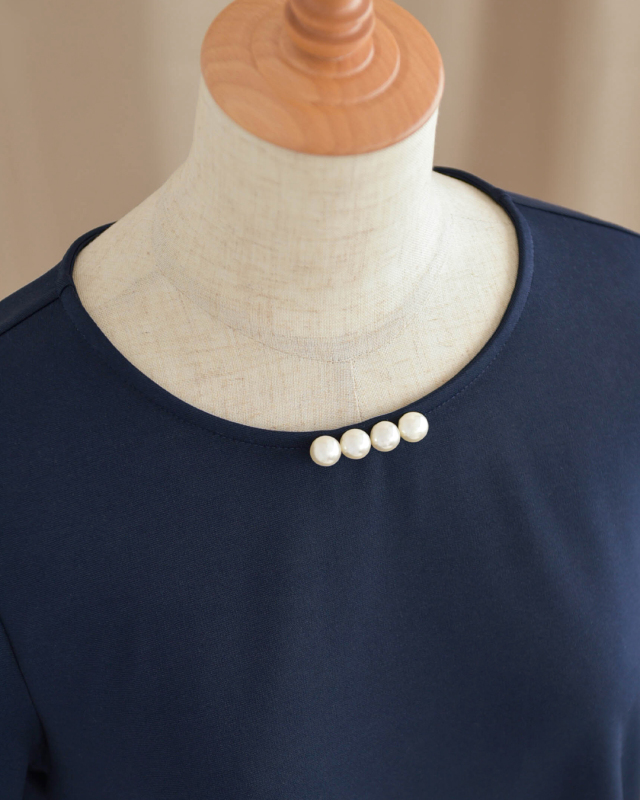 レジーナ【神戸ワンピース専門店】きれいめワンピース,普段着からフォーマルまで対応する上品ワンピース