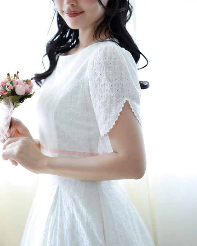 スペシャリテ【リリー ワンピース】 お色展開：ホワイト ／ サイズ展開