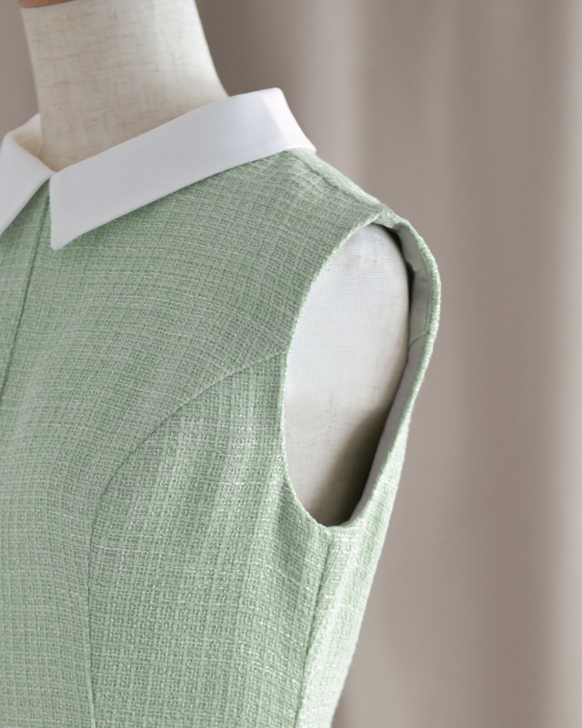 アームホールは程よいゆとりがあり、窮屈感なく快適に着られる安心設計です。