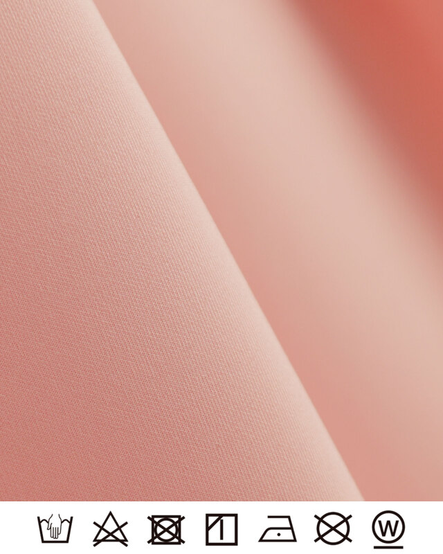 伸縮性があり快適に着られる上質ボンディング素材