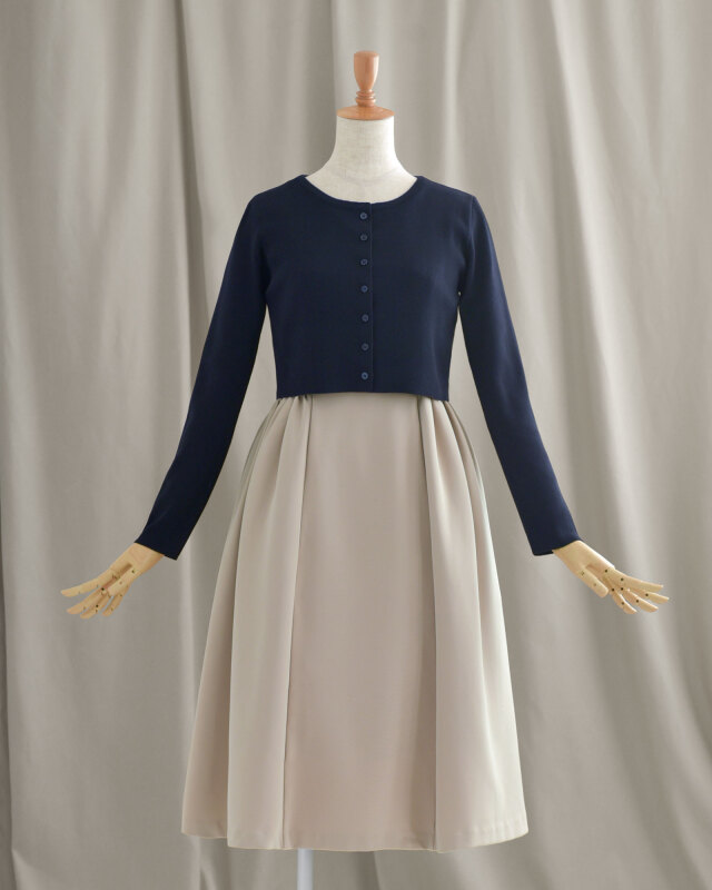 着回しやすいベーシックカラー展開で通勤からお出かけまで対応