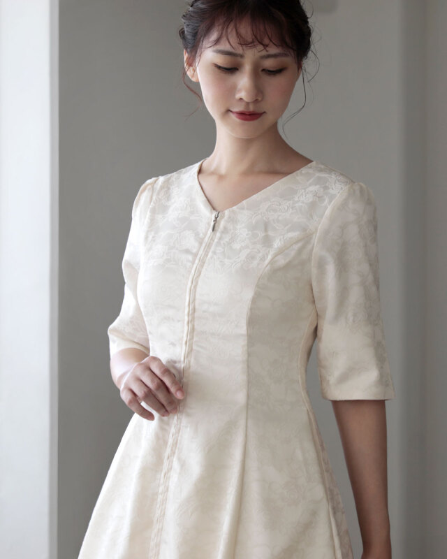 レジーナ【神戸ワンピース専門店】きれいめワンピース,普段着からフォーマルまで対応する上品ワンピース