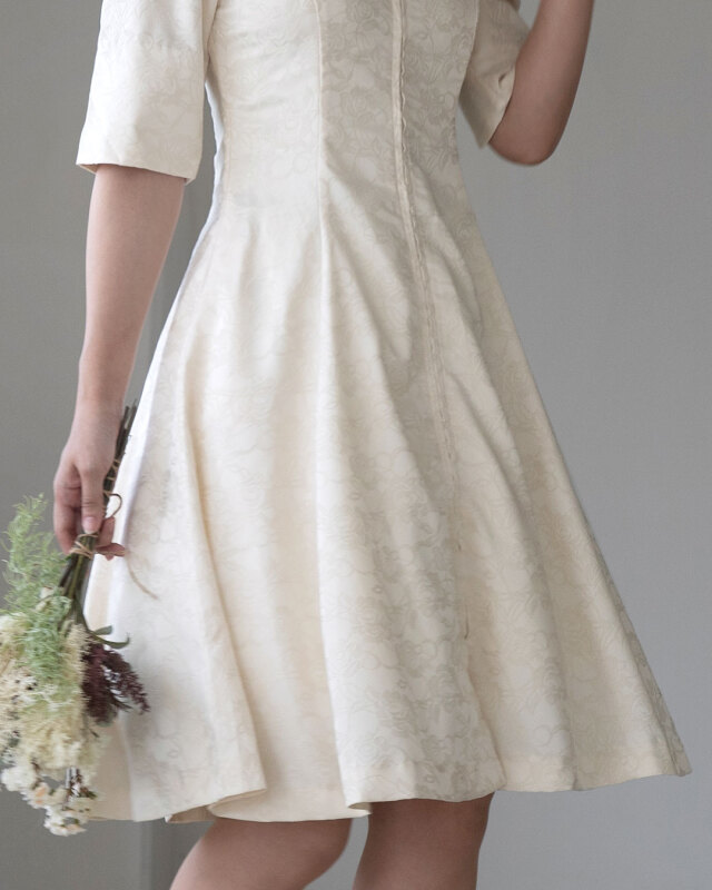 レジーナ【神戸ワンピース専門店】きれいめワンピース,普段着からフォーマルまで対応する上品ワンピース