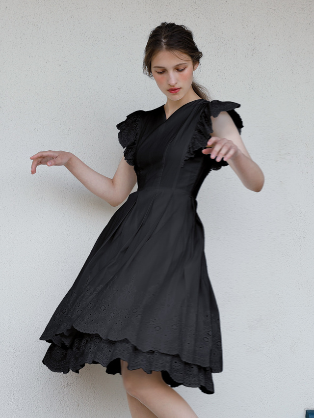 ワンピース ラ ドンテル 26 K22 お色展開 ブラック ネイビー サイズ展開 38 Sサイズ 7号 40 Mサイズ 9号 42 Lサイズ 11号 レジーナリスレ レジーナ 神戸ワンピース専門店