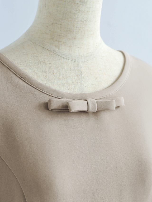 レジーナ【神戸ワンピース専門店】きれいめワンピース,普段着からフォーマルまで対応する上品ワンピース