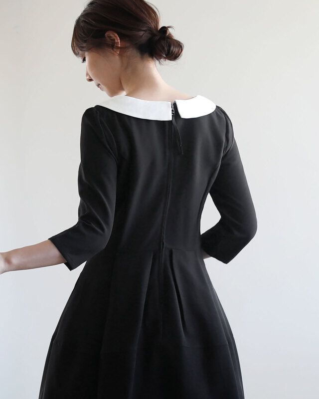 後ろ姿も美しい白襟付きセレモニーワンピース｜レジーナ【神戸ワンピース専門店】