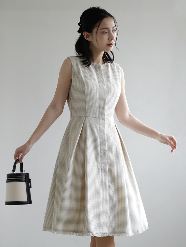 レジーナ【神戸ワンピース専門店】きれいめワンピース,普段着からフォーマルまで対応する上品ワンピース